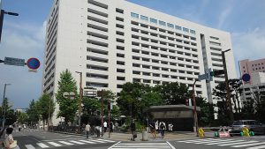 福岡市役所(天神)