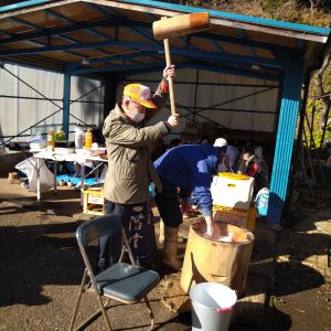 餅の基本的なつき方１
